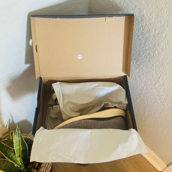 COLE HAAN Grand Troy Knit Oxford Shoe, Men’s Dress Sneaker, Size 11, lightly use - Picture 7 of 16